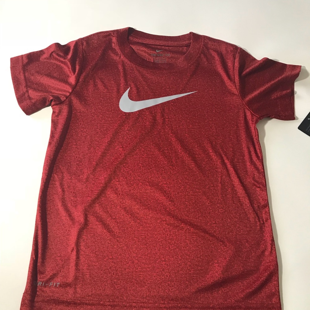 Nike T-shirt for young kids for the summer